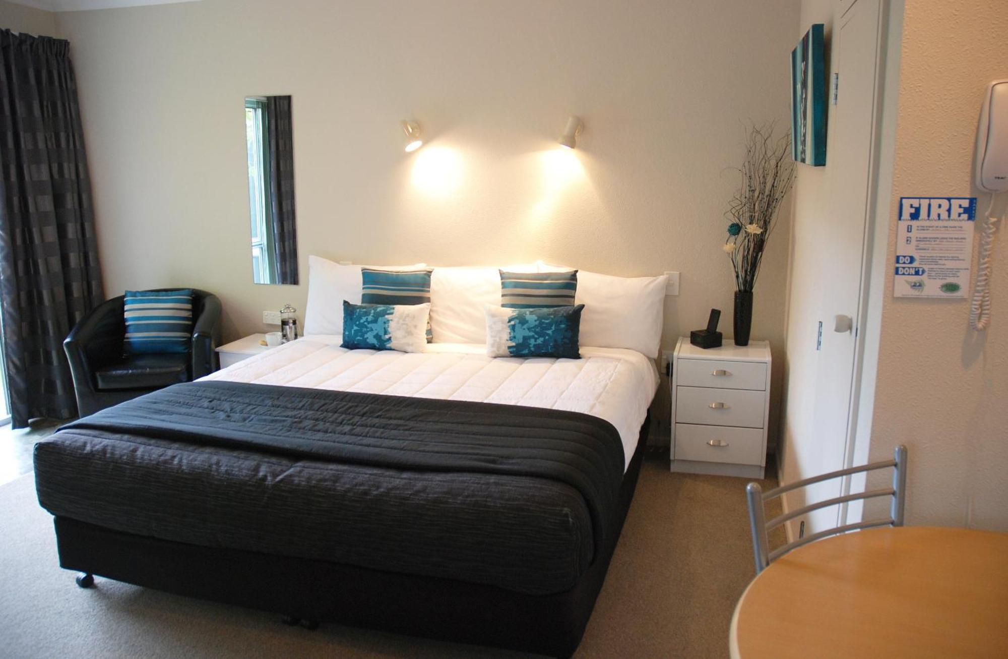 Almond Court Motel Alexandra Phòng bức ảnh