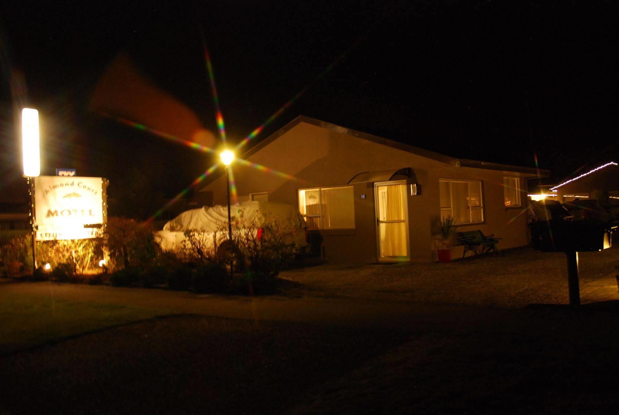Almond Court Motel Alexandra Ngoại thất bức ảnh