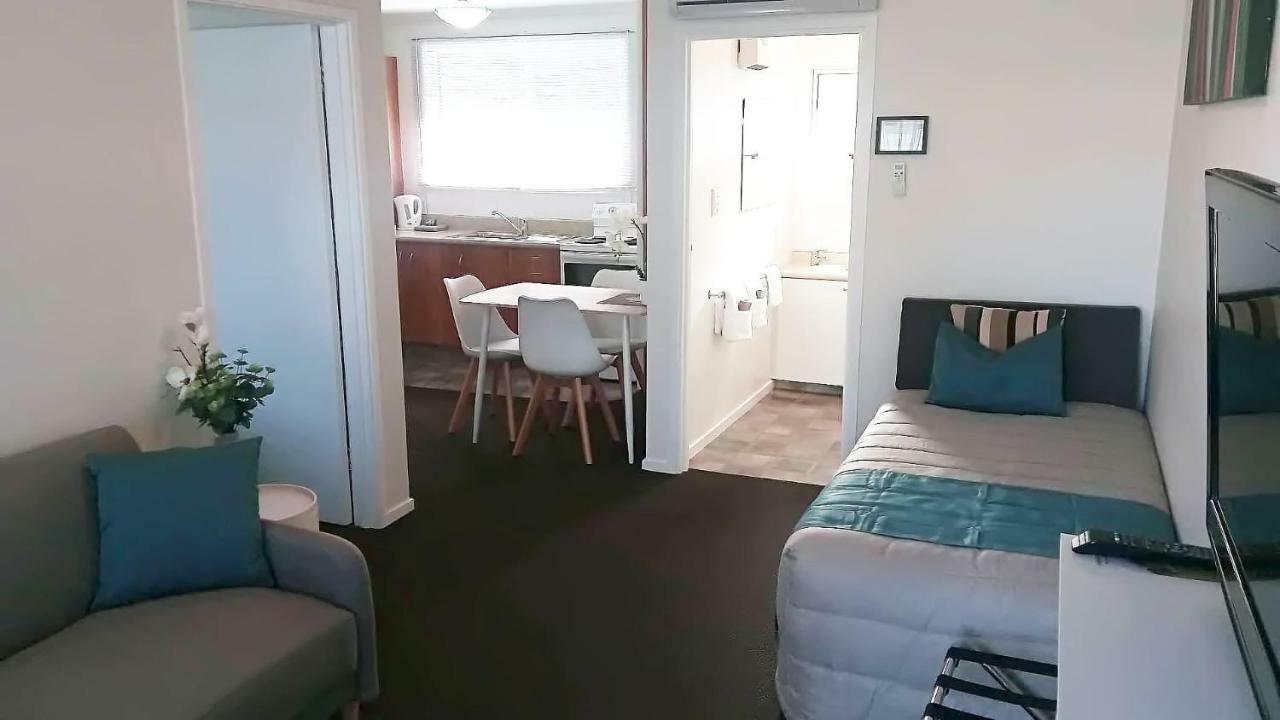 Almond Court Motel Alexandra Ngoại thất bức ảnh
